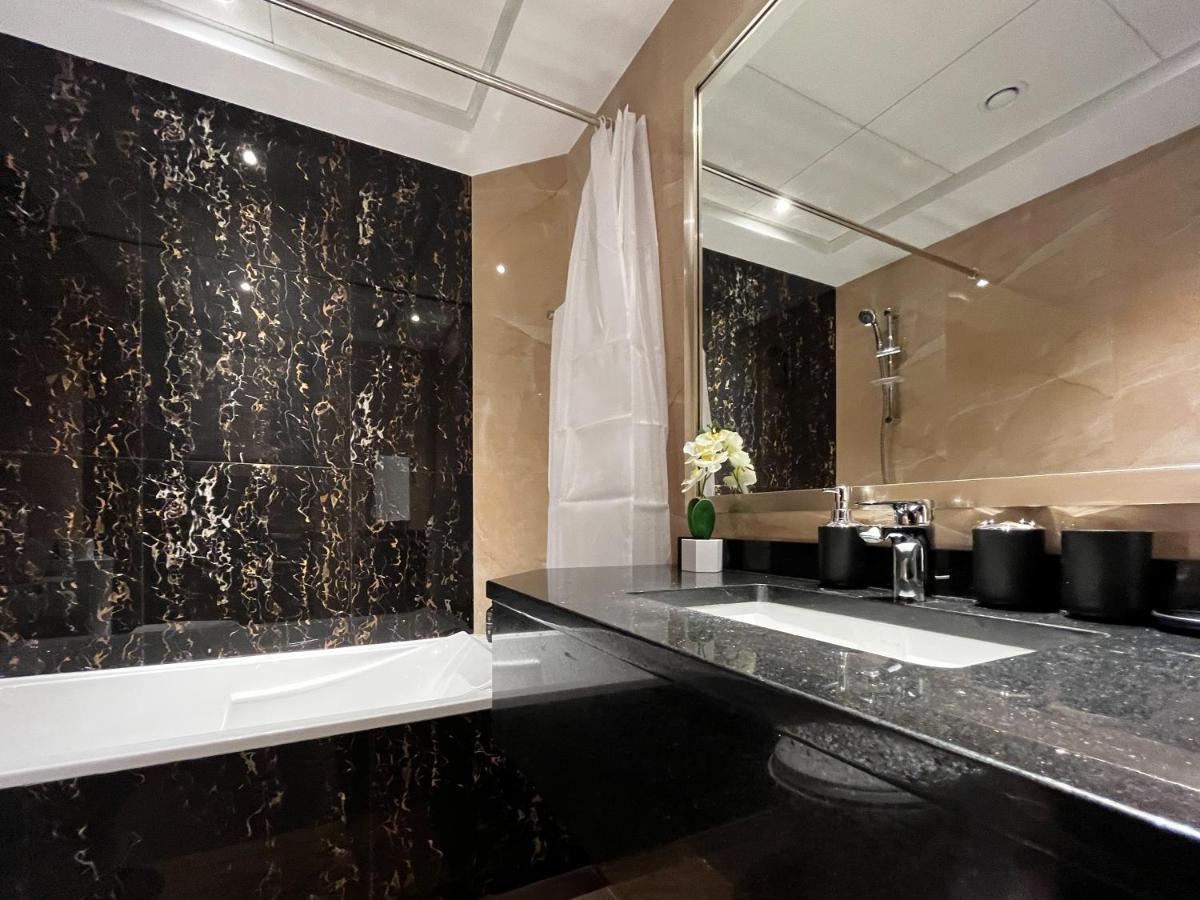 Trophy - Sky High Haven Suite Dubái Exterior foto